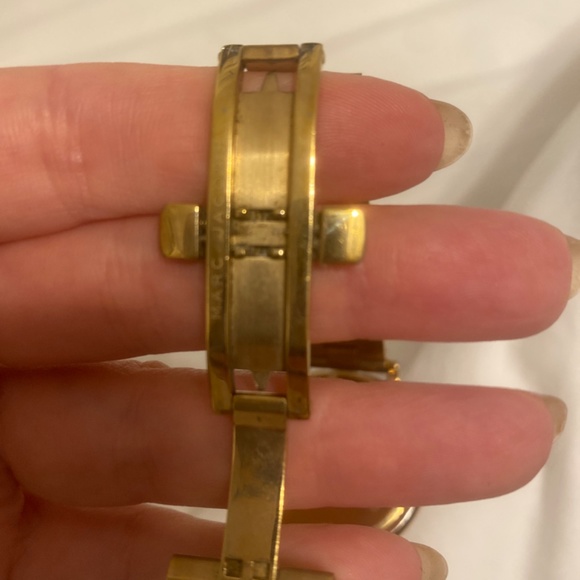 Marc Jacobs Gold watch - Picture 4 of 7